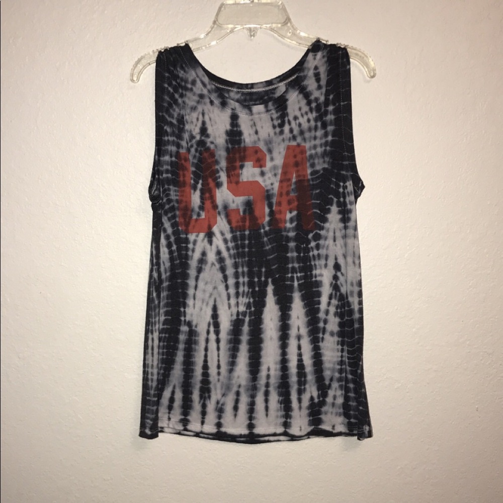 Graphic USA tank